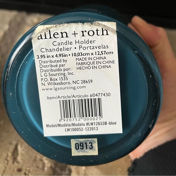 Allen+Roth blue 2 vase/candle holder set, clear vase, size. 5x8 and 4x5 - Picture 6 of 7